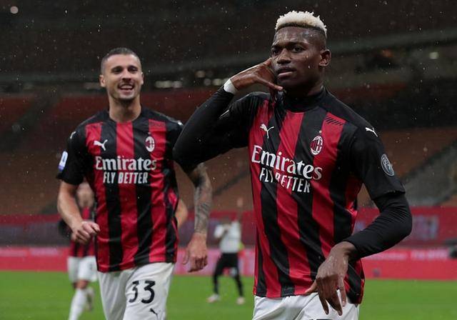  那不勒斯青春风暴席卷赛场大胜劲旅