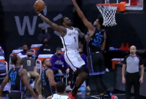  哈利伯顿妙传串联全队，国王大胜黄蜂展实力